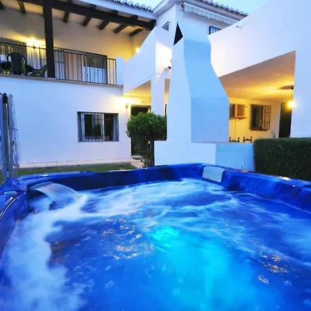 High Quality, Spacious, 4 Bedroom Private Villa *